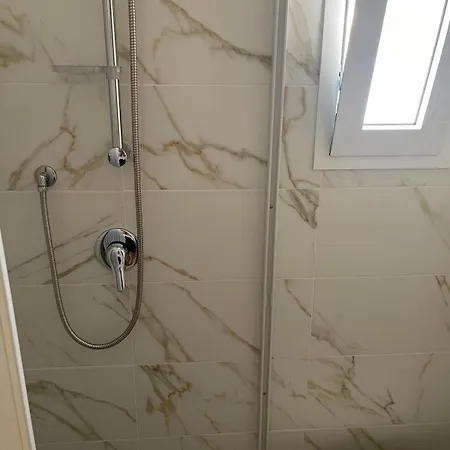 Casa Mare Con Finestra Su Balcone Сasa de vacaciones
